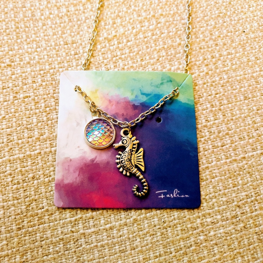 Seahorse and pink mermaid scale charm necklace! 🐚